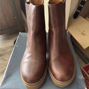 Men's Brown Leather Chelsea Boots